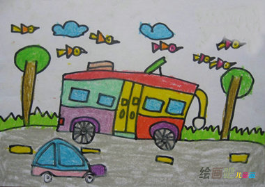 小汽车简笔画：甲壳虫型汽车