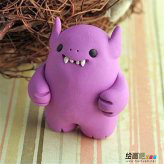 橡皮泥手工制作：一起捏怪兽