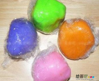 橡皮泥手工制作：手工制作做健康面粉橡皮泥