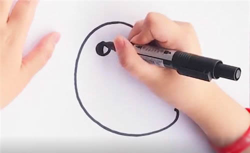 可爱的小黄鸡简笔画